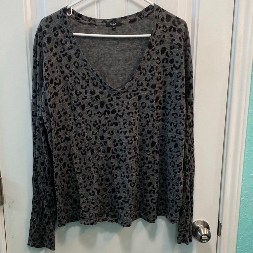Rails linen/Lyocell (Tencel) long-sleeved leopard print tee size XL